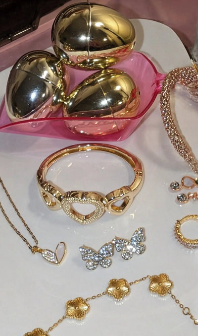 Gold Tone Mystery Jewelry Balls Beautiful Girl Boutique